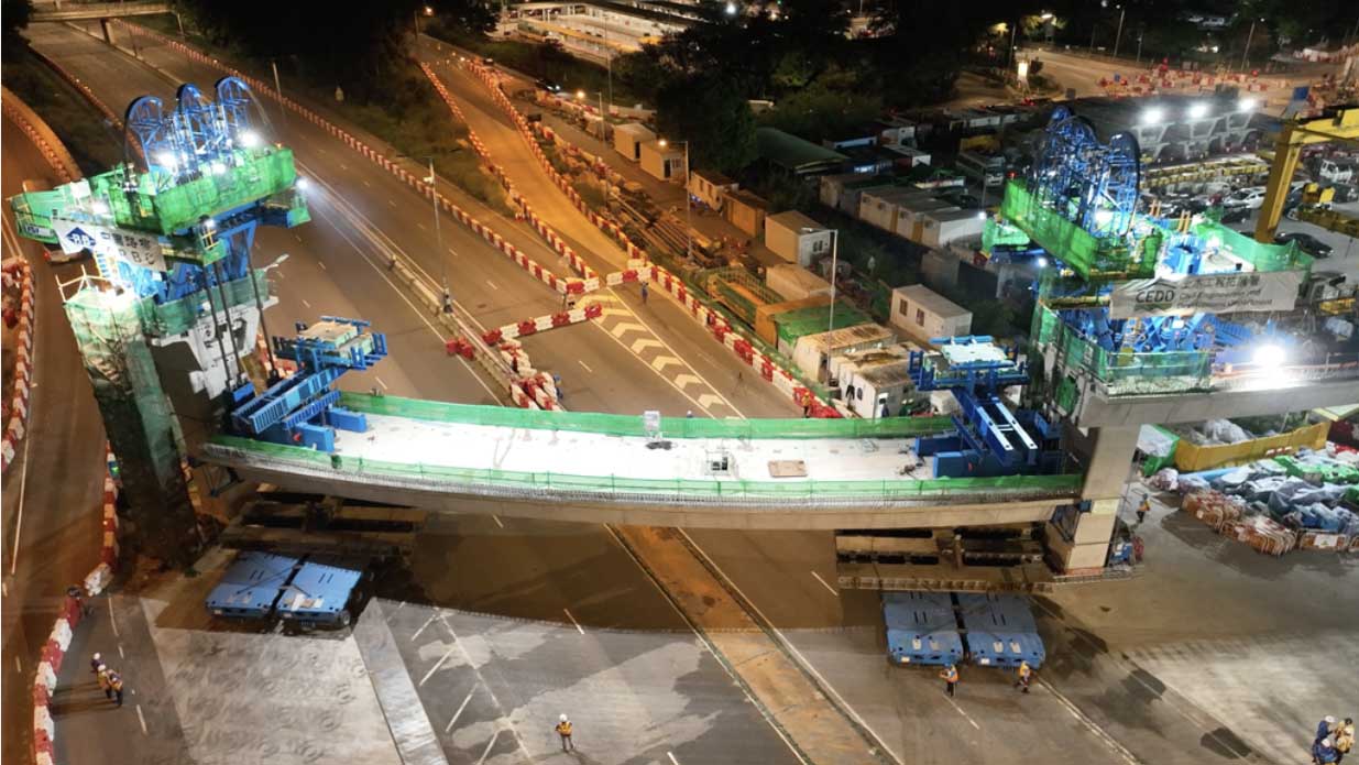 预制节段梁全跨度整体吊装技术